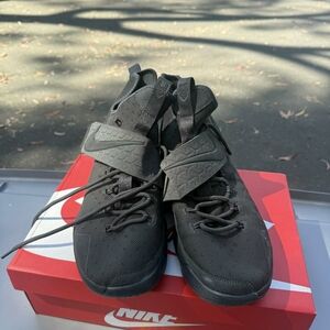 Nike LaBron 15 "Zero Dark Thrity" Size 12